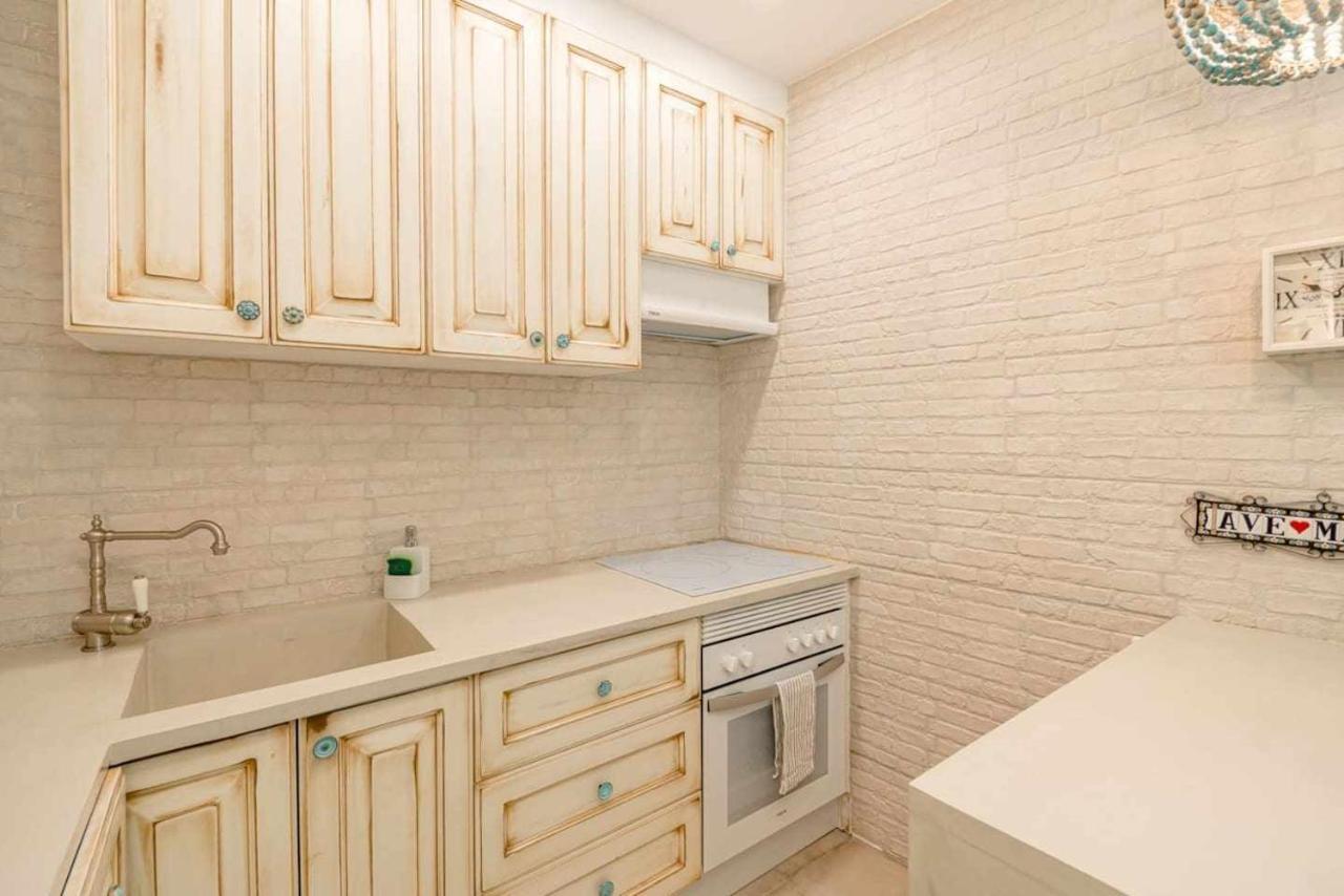 Appartamento Luminoso Y Centrico Apt 2 Hab Madrid Esterno foto